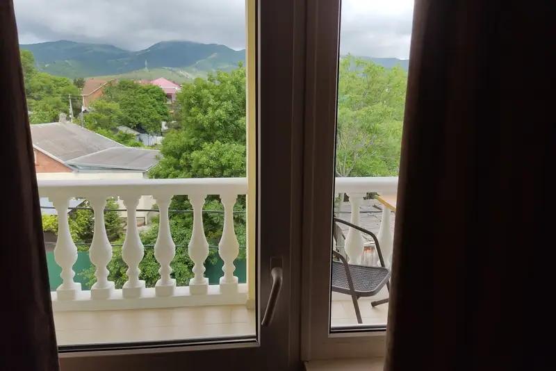 3-местный + балкон (раздельные кровати)